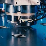 Blechbearbeitung Hocker GmbH+Co. KG  -  Blechbearbeitung Laserschneiden Wasserstrahlschneiden Stanztechnik Stanzen - Stanzen
