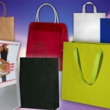 Leicht Bags - Patrick Leicht Handelsvertretungen  -  Papiertragetaschen Folientragetaschen Ökotragetaschen Flaschentaschen Permanent-Tragetaschen - Leicht Bags - Bernd Leicht Handelsvertretungen