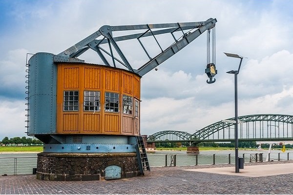 JOSEF VOM HÖVEL Rheinischer Hebezeug-Vertrieb GmbH  Mathias-Brüggen-Straße 19 50827 Köln Nordrhein-Westfalen Deutschland UVV Service Kranbau Industriehandel Betriebsausstattung Industrie